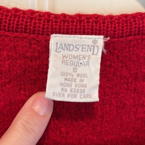 VINTAGE lands end classic red wool cardigan sweater size 10 granny Grandmacore - Picture 4 of 11